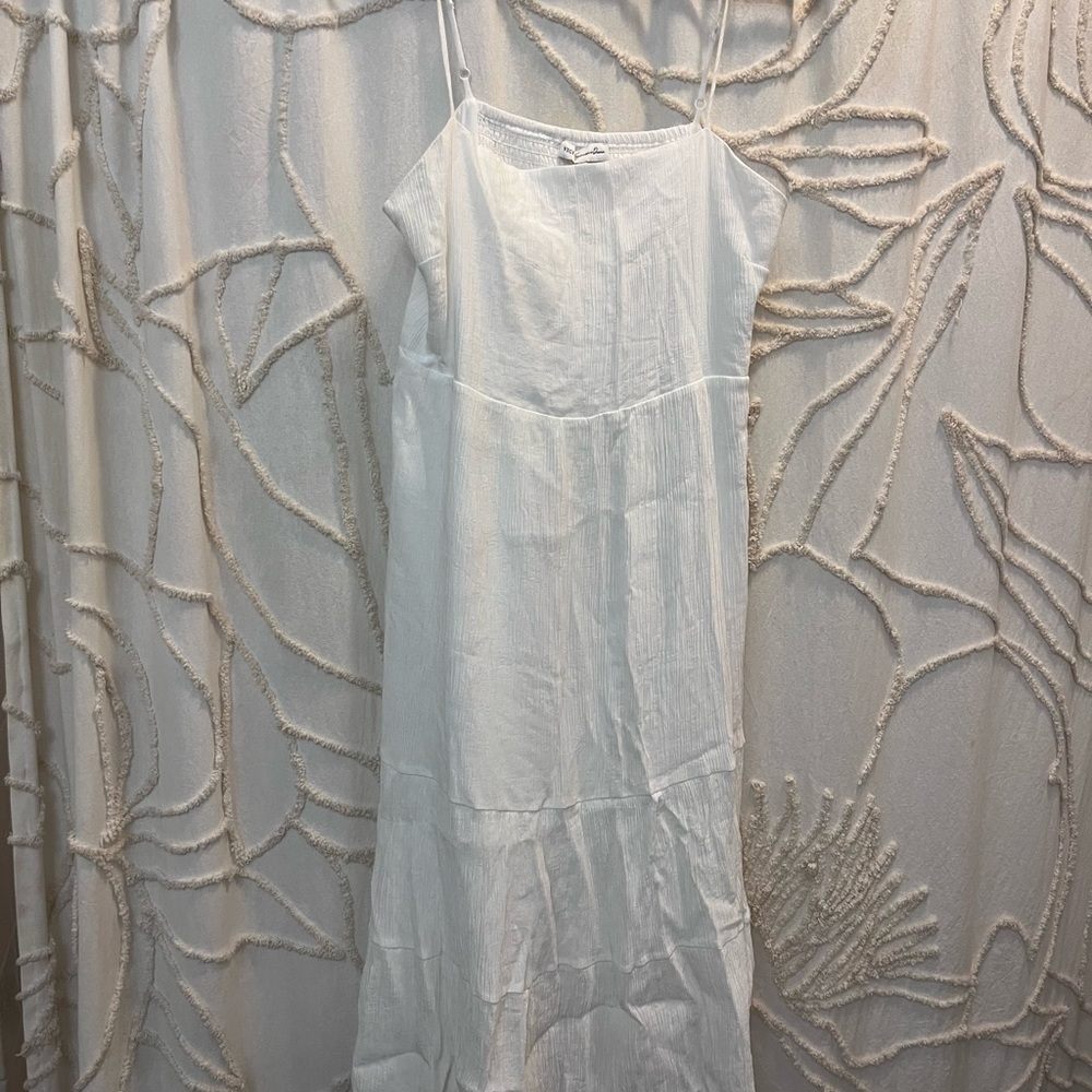 Vici White Midi Dress with Spaghetti Straps